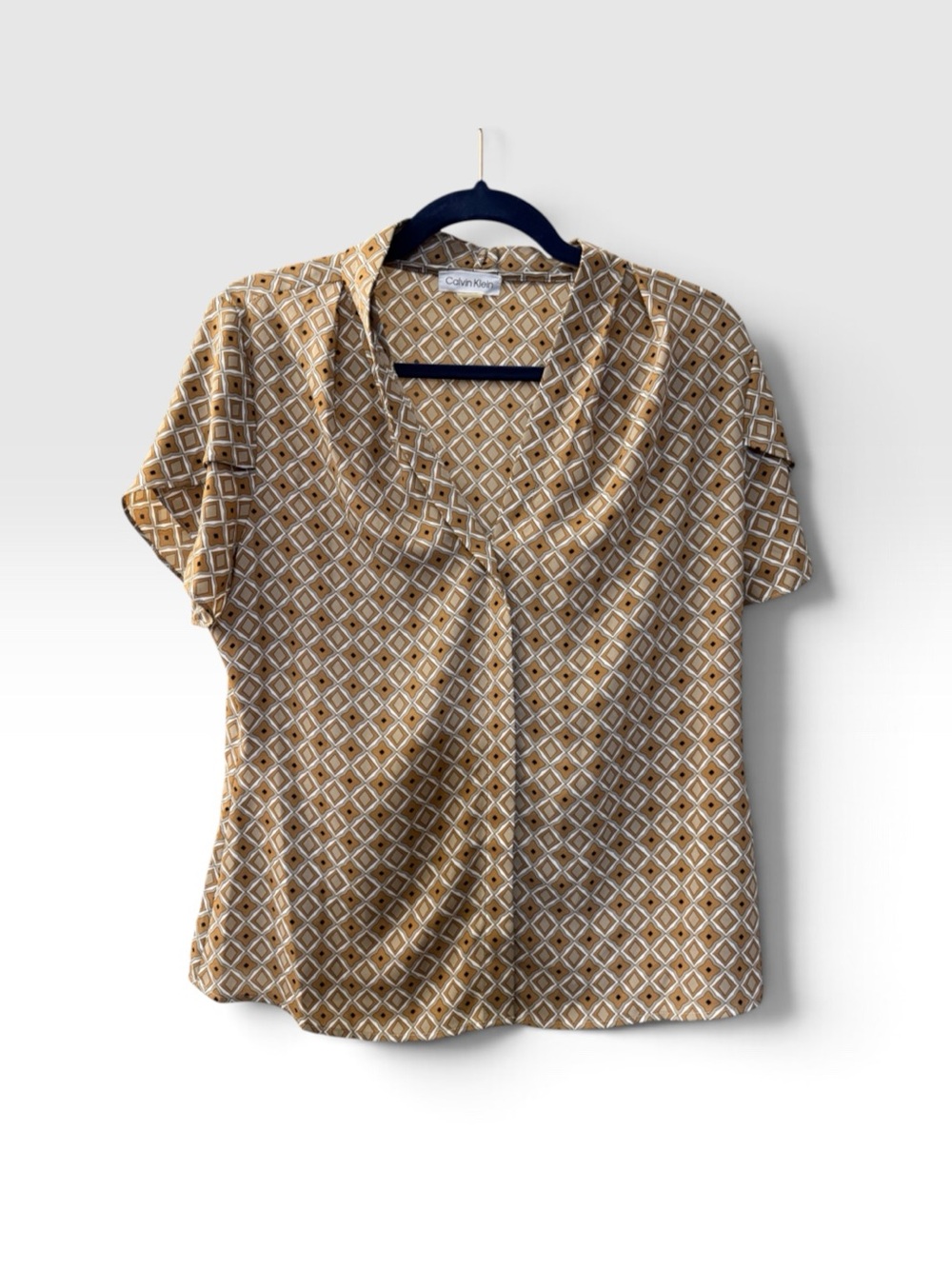 Calvin Klein Petite Large Geometric Print Short Sleeve Blouse Top monogram-style